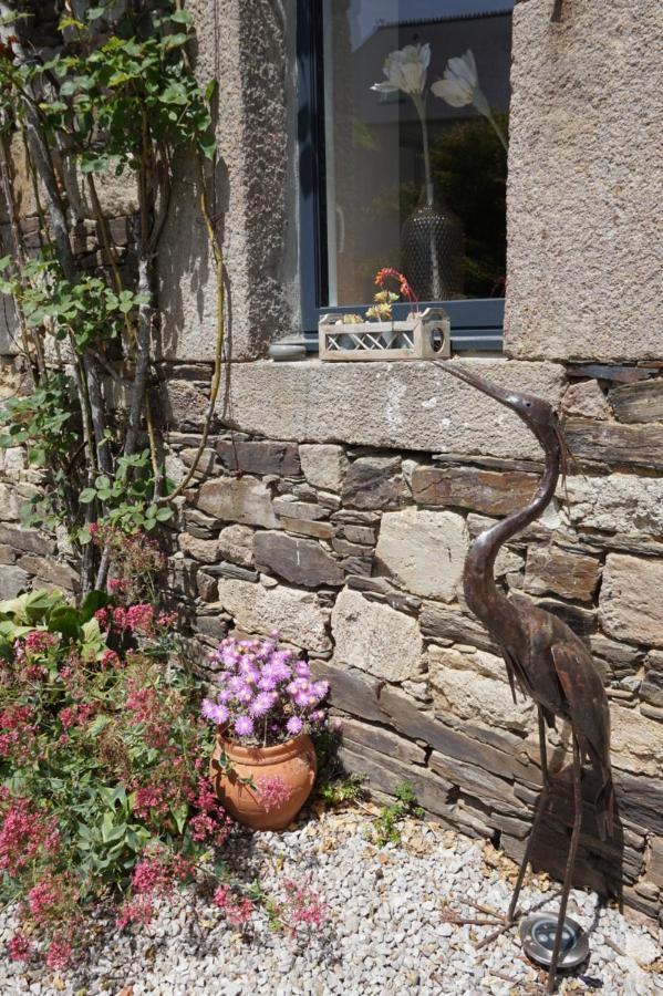 Au Fil De L'Eau Bed & Breakfast Le Vast ภายนอก รูปภาพ